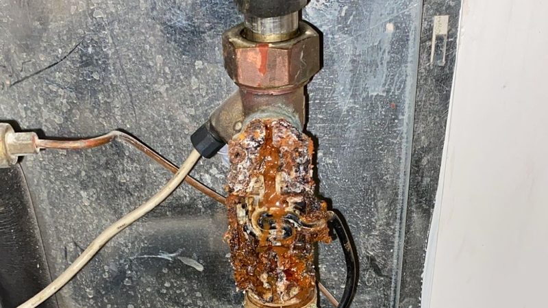 Kat istasyonu termostatik vana paslanma